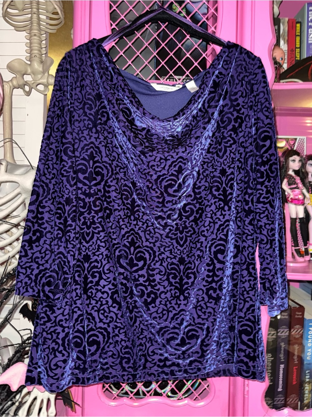 Liz Claiborne velvet burnout cowl neck top size Large